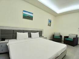 Amchit Grand Hotel