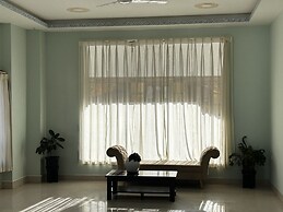 Tshongdu Boutique