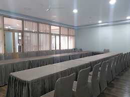 Tshongdu Boutique