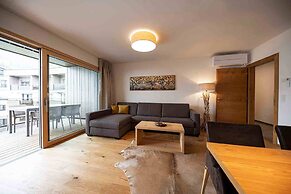 Lakeside-Luxury Apartments