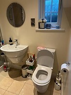 Cosy and Lovely 4-bed House in Stanmore