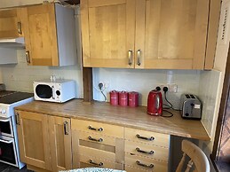 Captivating Tudor 2 Bedroom Apartment in Ipswich