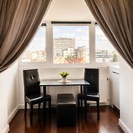 Baroq Central City Apartment