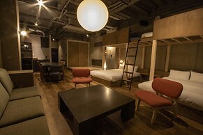 Green Room Hotel
