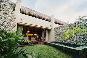 Naio Hotel y Villas By OxoHotel