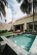 Naio Hotel y Villas By OxoHotel