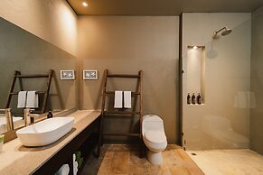 Naio Hotel y Villas By OxoHotel