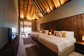 Naio Hotel y Villas By OxoHotel