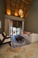 Naio Hotel y Villas By OxoHotel