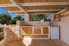 298 Trullo Luna by Perle di Puglia