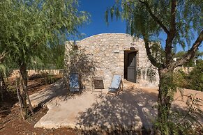 298 Trullo Luna by Perle di Puglia