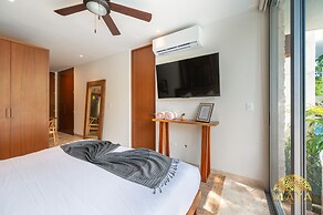 NHOA 107B Lux 1BR Condo Pool access in Aldea Zama