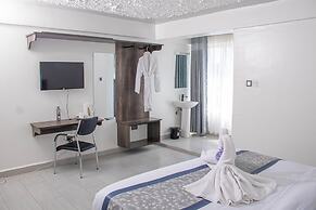 WAFFLES SUITES