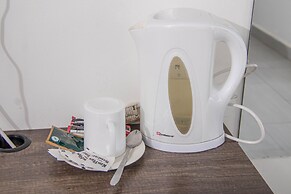 WAFFLES SUITES