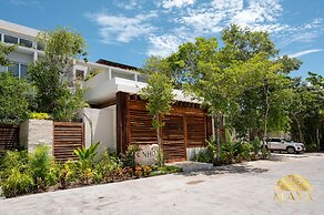 NHOA 302B Lux 1BR Condo Top Jungle View Aldea Zama