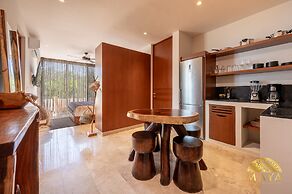 NHOA 302B Lux 1BR Condo Top Jungle View Aldea Zama