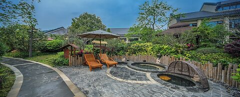 The Rayna Resort