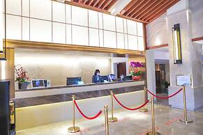 The Rayna Resort