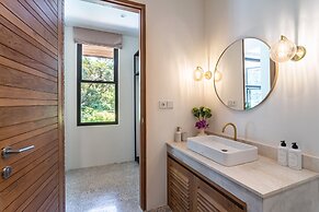 VILLA BADOUM GUESTHOUSE
