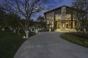 Excel Hotels & Resorts Corbett
