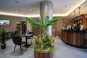 Uğurlu Hotel
