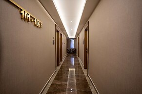 Uğurlu Hotel