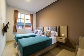 Kelowna Dwiwarna Residence