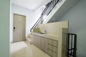 Kelowna Dwiwarna Residence