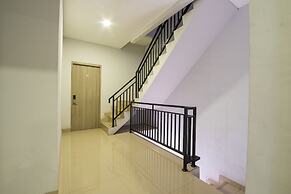 Kelowna Dwiwarna Residence