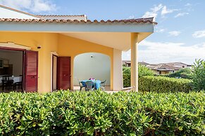 Residence with pool in Cala Girgolu