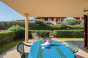 Residence with pool in Cala Girgolu