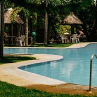 Emerald Manor Hotel
