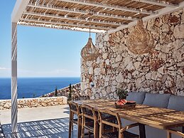 Etheria Luxury Villas & Suites