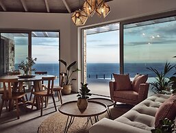 Etheria Luxury Villas & Suites