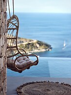 Etheria Luxury Villas & Suites