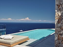 Etheria Luxury Villas & Suites