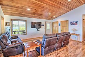 Waterfront Apt w/ Mtn View, Walk Into Town!
