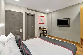 Hotel Consulate