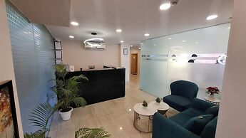 Hotel Consulate