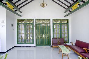 OYO Life 3301 Pondok Eyang Obi