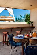 Mero Mero Hotel