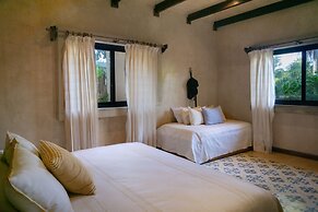 Mero Mero Hotel