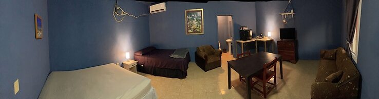 AIRPORT INN