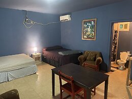 AIRPORT INN