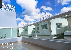 Luxury Rooftop Pool private secure Villa
