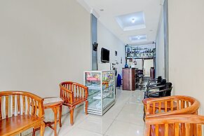 OYO Life 90544 Grand Redisa
