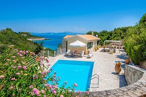 Beach House Sophia in Paxi