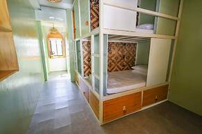 Happiness Hostel Boracay