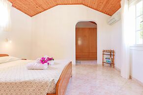 Anna Apartment Agios Stephanos