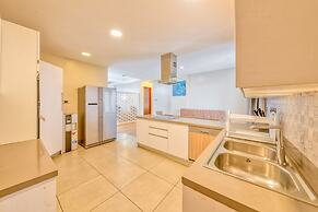 Kikambala Modern Apartment with Balcony